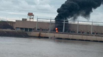 Incndio atingiu transformador da usina de Taquaruu, em Sandovalina (Foto: Josimar dos Santos/Cedida)