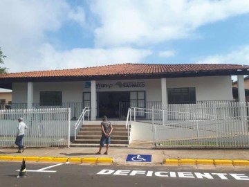 Detran-SP j� funciona no pr�dio do que seria a Cozinha Piloto em OC