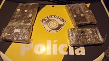 Homem desacata policiais durante apreens�o de droga em Presidente Venceslau