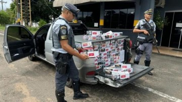 Caminhonete � apreendida com 7,5 mil ma�os de cigarros do Paraguai