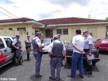 Pol�cia prende tr�s de uma quadrilha de roubo de cargas