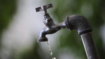 Moradores do PROMORAR, Bandeiras e Santa Tereza reclamam de falta dgua
