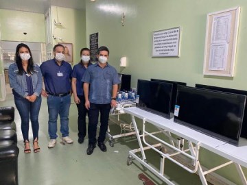 V�DEO: Volunt�rios doam oito televisores para a Santa Casa de Osvaldo Cruz