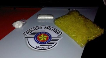 For�a T�tica prende mulher e apreende coca�na e tubetes na SP-294 em Adamantina