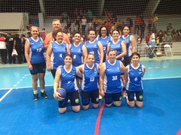 Basquete Feminino � um exemplo em Osvaldo Cruz: boa sorte meninas!