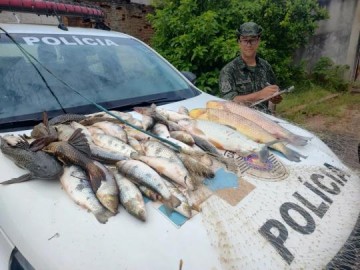Pescadores s�o multados em R$ 6,2 mil por pesca predat�ria durante per�odo de Piracema, em Luc�lia