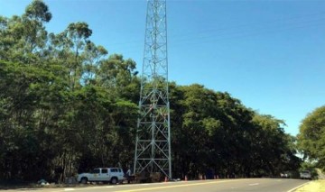 Instala��o de torres em rodovia causa preocupa��o