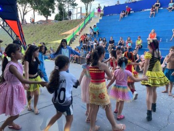 Carnaval em Osvaldo Cruz teve shows, sorteio de pr�mios e competi��es esportivas