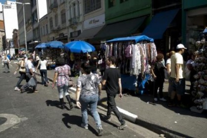 No trimestre, mais 721 mil pessoas comearam a trabalhar, principalmente no mercado informalArquivo/Agncia Brasil