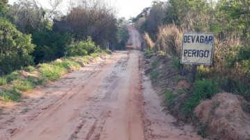 Parapu� promete conserto de ponte no Bairro Negrinha s� na semana que vem