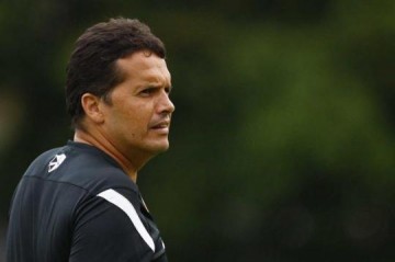 Claudinei Oliveira resume sua passagem pelo Santos: "Foi vitoriosa"