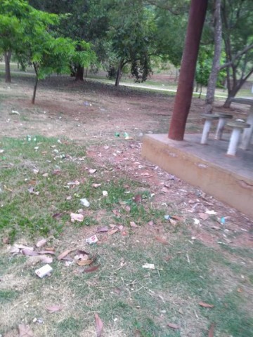 Moradores pedem zelador para o parque Abel Rebollo Garcia no Residencial Atenas