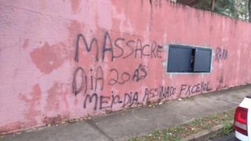 Escola amanhece pichada em Mar�lia com amea�as