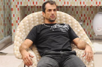 Marcelo Dourado diz que j� gastou todo o dinheiro que ganhou no "BBB10"