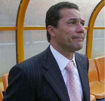 Afastado do Peixe, goleiro ir� reencontrar Luxemburgo no Galo