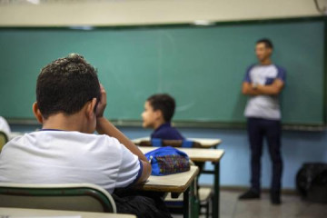 Mais da metade dos professores da rede p�blica deve se aposentar at� 2034