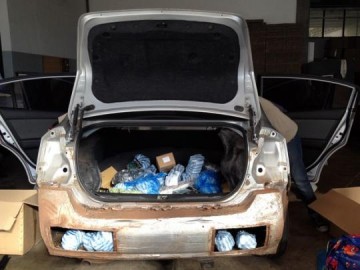 Casal � detido com mercadorias contrabandeadas em Rosana