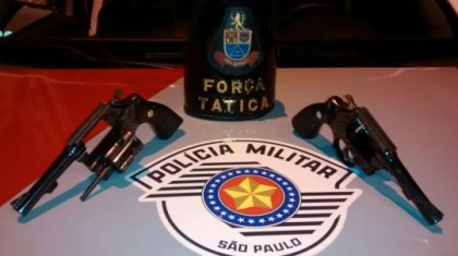 Armas foram apreendidas pela Polcia Militar (Foto: Polcia Militar/Cedida)