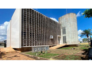 Justi�a de Junqueir�polis condena enfermeira por tr�fico e denuncia��o caluniosa contra colega