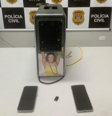 Pol�cia Civil apreende computador e celulares suspeitos de armazenar pornografia de adolescentes, em Teodoro Sampaio