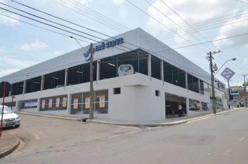 Pol�cia prende suspeito de integrar quadrilha que invadiu supermercado e rendeu funcion�rios durante assalto em Ja�