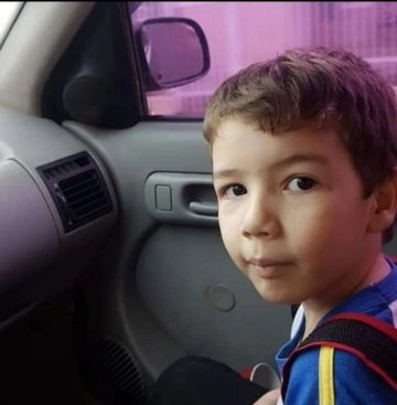 Famlia faz vaquinha virtual para custear tratamento mdico de menino Joo Wgner de 9 anos