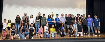 Osvaldo Cruz � campe�o da 1� Liga Regional de Atletismo e celebra conquistas no Centro Cultural