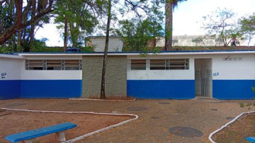 Prefeitura interdita sanit�rios da Pra�a Osvaldo Martins