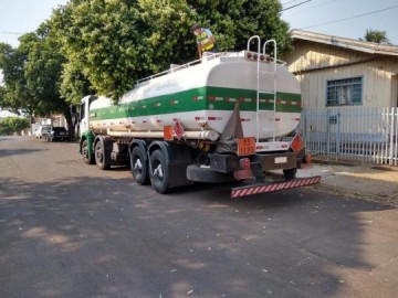 Em Adamantina, motorista � preso suspeito de furtar combust�vel de caminh�o tanque que dirigia