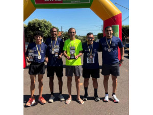 Programa Um Salto Para a Vida conquista tr�s primeiros lugares em corrida em Flora Rica