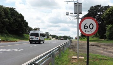 Rodovias da regi�o contam com mais quatro radares de velocidade