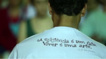 Fundador da Arte de Viver ensina como meditar e conta como se comportar em tempos de crise