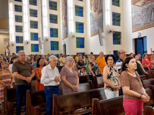Santu�rio S�o Jos� celebra padroeiro com missa, prociss�o e almo�o que re�ne centenas de fi�is em Osvaldo Cruz