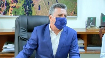 Prefeito de Pen�polis fica ferido em acidente entre carro e caminh�o na rodovia Assis Chateaubriand
