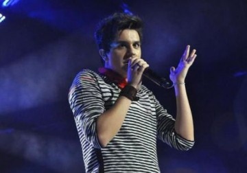 Beto Barbosa se envolve em briga com m�sicos de Luan Santana