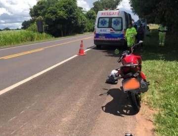 Condutora e passageira de motocicleta ficam feridas ap�s atropelamento de cachorro em estrada vicinal