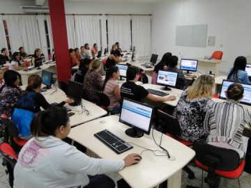 Faculdade Reges adquire 29 novos computadores para laboratrio de informtica