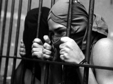 Pol�cia de Bauru prende mulher que levava drogas para Osvaldo Cruz