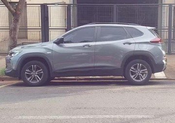 Menino de tr�s anos morre ap�s ser esquecido dentro do carro pela tia que o levaria � escola em S�o Jos� do Rio Preto