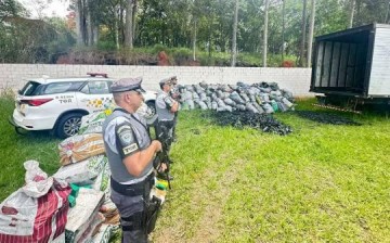 Motorista � preso com mais de 1,5 tonelada de maconha na Rodovia Raposo Tavares, em Pres. Prudente