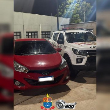 Pol�cia Militar prende casal por recepta��o, uso de documento falso e adultera��o de sinal