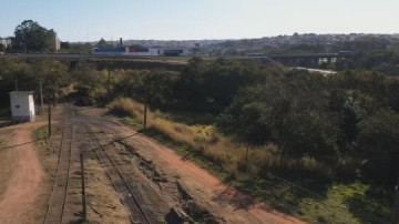 Rumo Log�stica mant�m 30 frentes de trabalho para recuperar linha f�rrea entre Bauru e Panorama