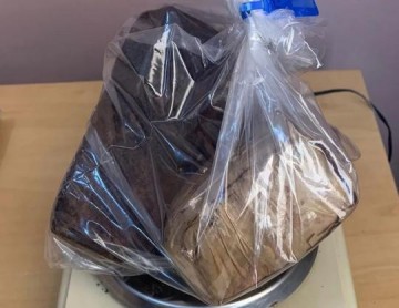 Moradora aciona Pol�cia Militar ap�s cachorro de estima��o desenterrar por��o de maconha do quintal, em Pacaembu