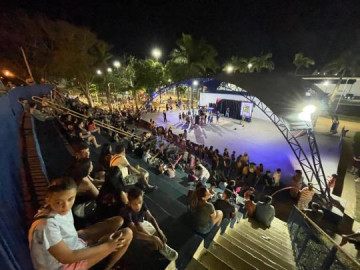 Bom p�blico comparece ao evento Circo Sem Lona na Concha Ac�stica para comemorar Dia das Crian�as