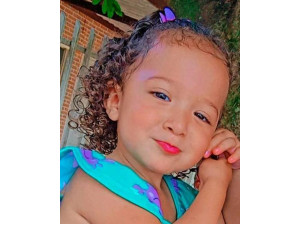 Fam�lia busca ajuda para custear exames de Cec�lia, crian�a de 2 anos com diarreia cr�nica em Osvaldo Cruz