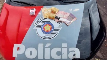 Pol�cia Militar prende homem que roubou estabelecimento na Rua Guarant�