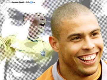 Corinthians fecha treino, mas Adilson confirma Ronaldo em Curitiba