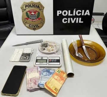 Opera��o policial de combate ao tr�fico de drogas apreende mais de R$ 9,6 mil em Iep�