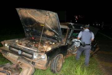 Acidente com dois carros deixa 4 pessoas feridas em Panorama