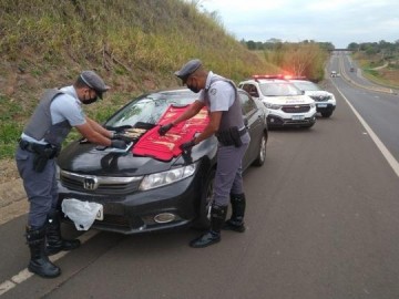 Pol�cia Rodovi�ria apreende joias em ouro avaliadas em quase R$ 600 mil em compartimento secreto de carro